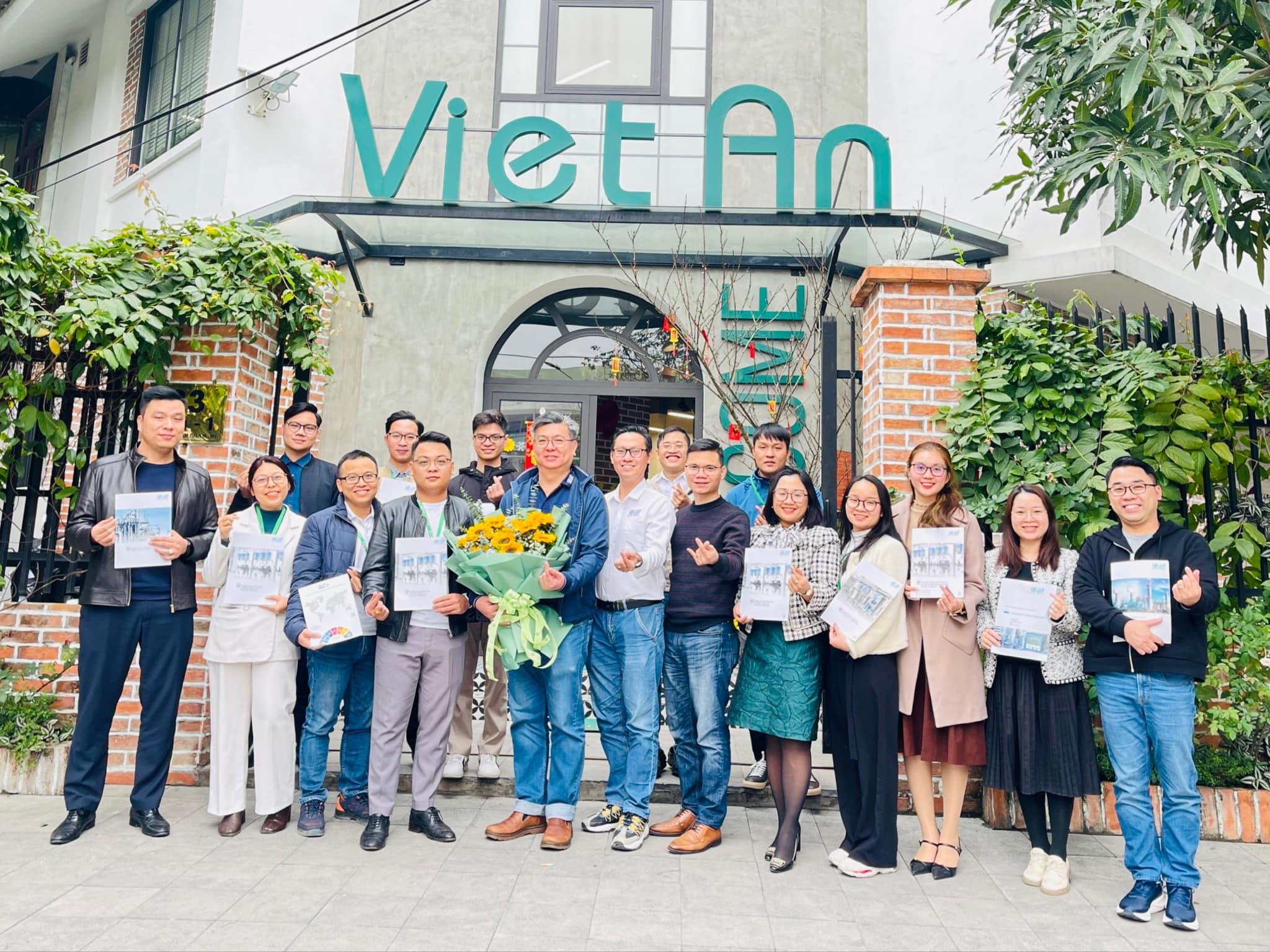 Việt An Miền Bắc – Kết Nối Với SWAN (Thụy Sỹ) Để Nâng Cao Chất Lượng Dịch Vụ
