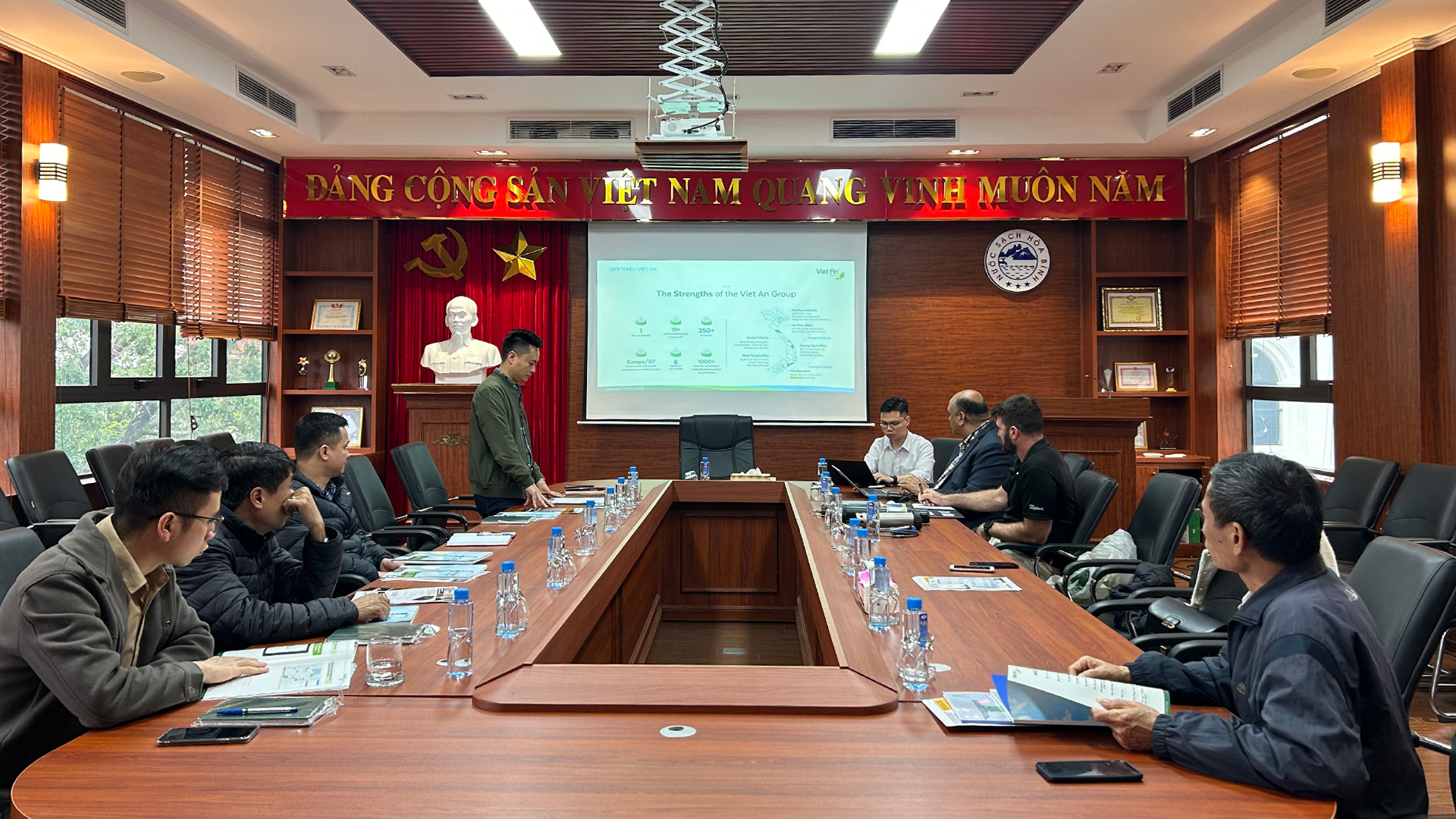 Việt An cùng và Insitu tư vấn giải pháp tại Công ty cổ phần nước sạch Hoà Bình